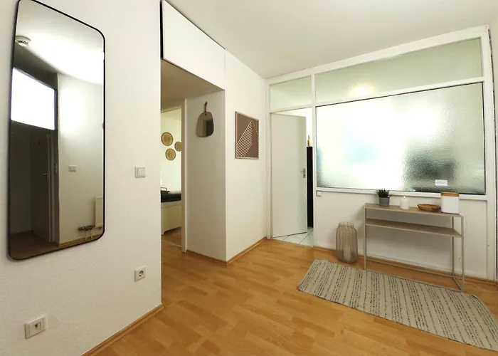 6 Bed For Work Crews Bochum